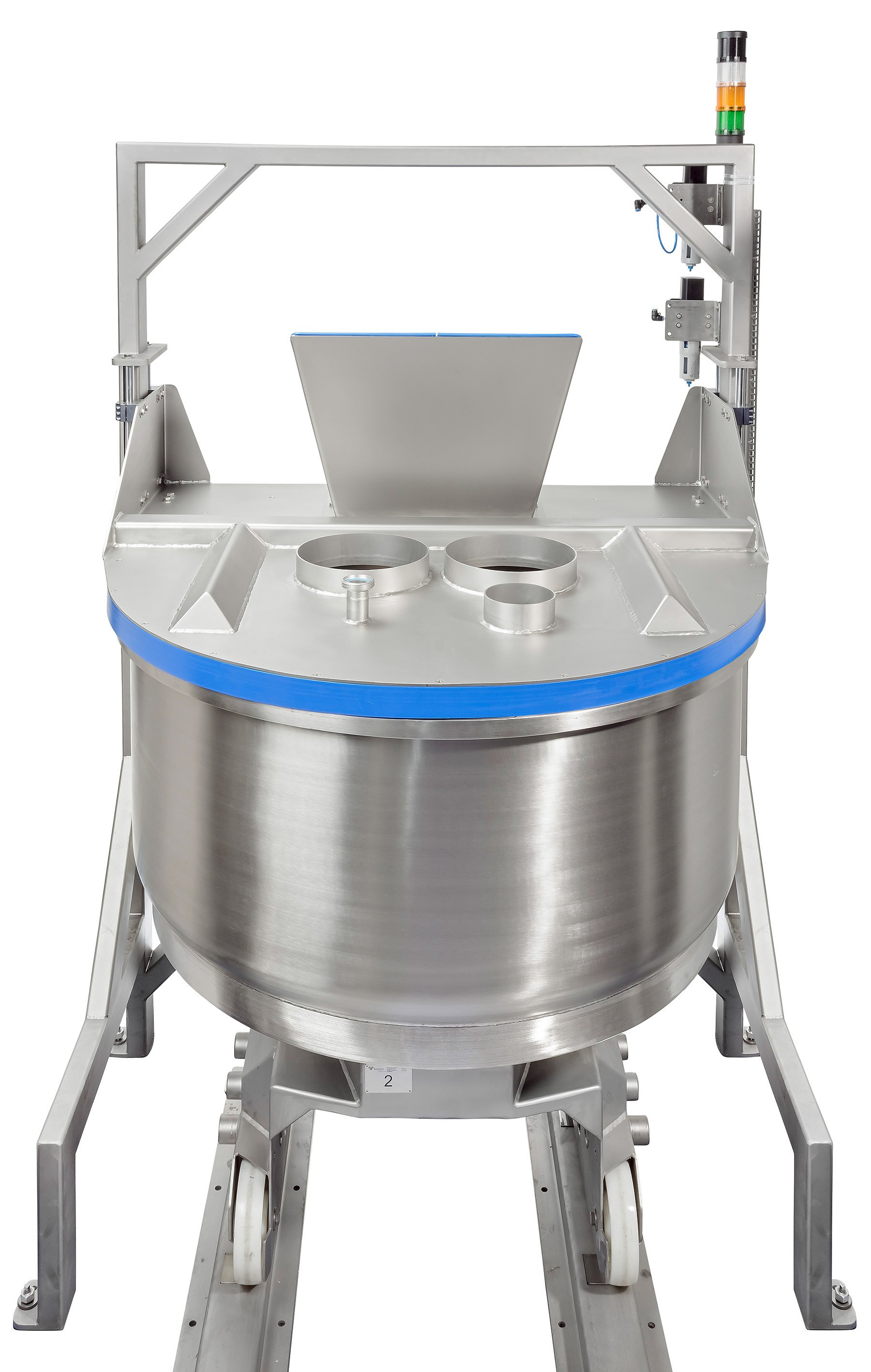 Dosing module for an automatic charge of ingredients and lid for a manual add of components. With dust protection and connection to a dust extraction system