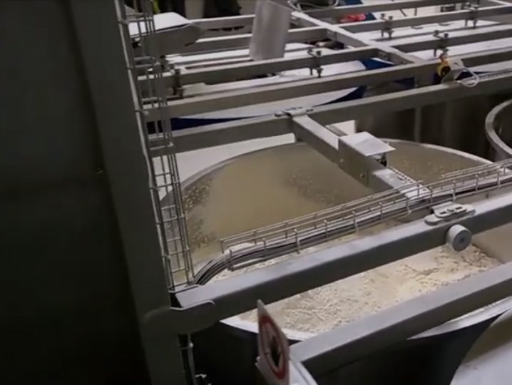 Video: WP Kemper TITAN LINEAR SYSTEM Leistungsfähigkeit: Vollautomatische Teigherstellung